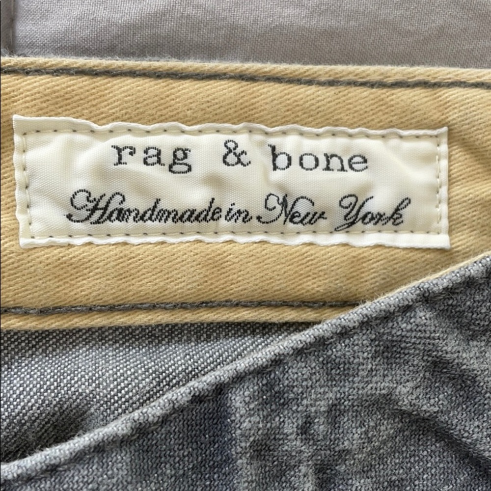 Jeans - Picture 2 of 2